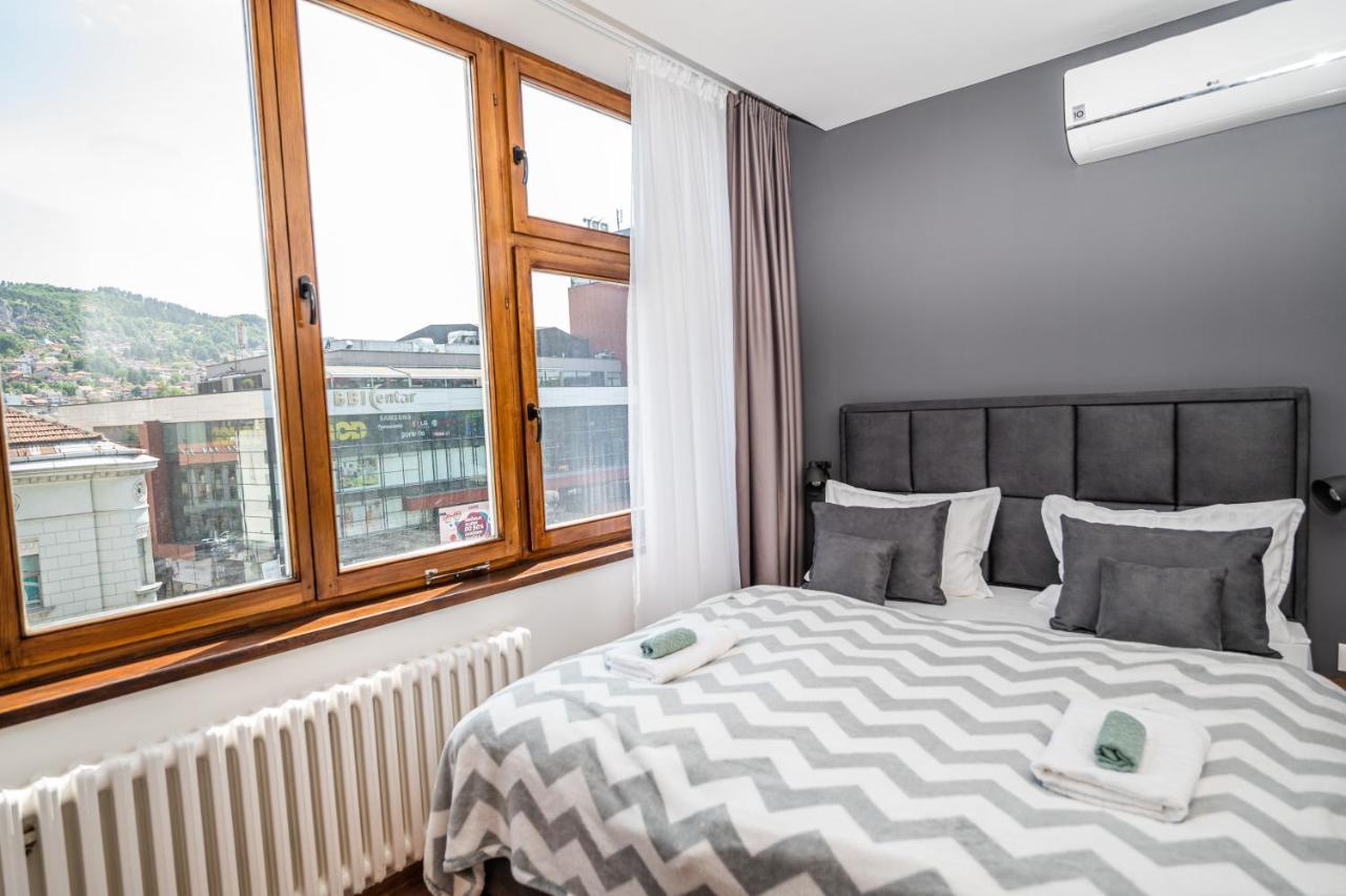 Modern And Bright Apartments - Main Street Сараево Экстерьер фото